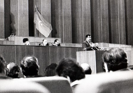 AYAZ MÜTƏLLİBOV TARİXİ QURCALAMASA, YAXŞIDIR AYAZ MÜTƏLLİBOV TARİXİ QURCALAMASA, YAXŞIDIR