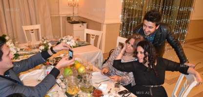 ONLAR GUYA ŞƏKİL ÇƏKDİRİRDİLƏR... ONLAR GUYA ŞƏKİL ÇƏKDİRİRDİLƏR...