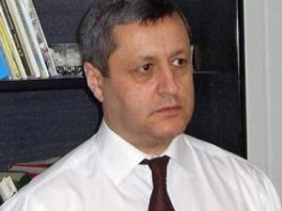 DAHA BİR PREZİDENTLİYƏ NAMİZƏD DAHA BİR PREZİDENTLİYƏ NAMİZƏD