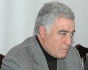 İLYAS İSMAYILOV QURULTAYA GEDİR İLYAS İSMAYILOV QURULTAYA GEDİR