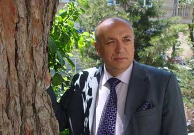 SERİAL BİZNESİNİ KİM İNHİSARA ALIB? SERİAL BİZNESİNİ KİM İNHİSARA ALIB?