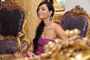 "QƏRARA GƏLDİM Kİ, SƏHRADAKI İLANLARA OXUYUM" "QƏRARA GƏLDİM Kİ, SƏHRADAKI İLANLARA OXUYUM"