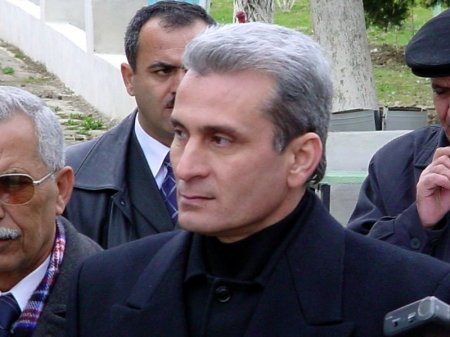 SURƏT HÜSEYNOV YENİDƏN BÖYÜK SİYASƏTƏ QATILIR SURƏT HÜSEYNOV YENİDƏN BÖYÜK SİYASƏTƏ QATILIR