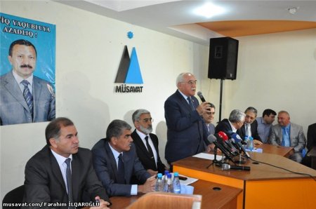 MİLLİ ŞURADA VAHİD NAMİZƏD MÜZAKİRƏLƏRİ BAŞLADI MİLLİ ŞURADA VAHİD NAMİZƏD MÜZAKİRƏLƏRİ BAŞLADI