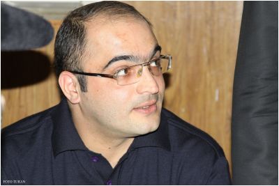 EYNULLA FƏTULLAYEV ƏLİ HƏSƏNOVUN QƏZETİNƏ İLİŞDİ EYNULLA FƏTULLAYEV ƏLİ HƏSƏNOVUN QƏZETİNƏ İLİŞDİ