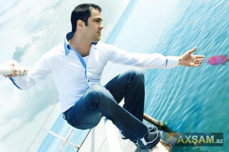 NAMİQİ "TOY GECƏSİ"NDƏ HAMI GÖRƏCƏK NAMİQİ "TOY GECƏSİ"NDƏ HAMI GÖRƏCƏK