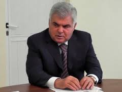 ZİYA MƏMMƏDOVUN BAŞI QARDAŞINA GÖRƏ AĞRIYIR
