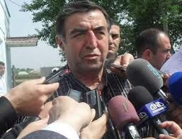 ƏHMƏD ƏHMƏDZADƏNİN İŞÇİSİ ÇƏTİN DURUMDA ƏHMƏD ƏHMƏDZADƏNİN İŞÇİSİ ÇƏTİN DURUMDA
