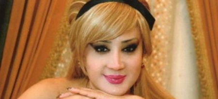 MƏLEYKƏ ƏSƏDOVA ÖZÜNÜ ŞOU-BİZNESDƏ GÖRMÜR