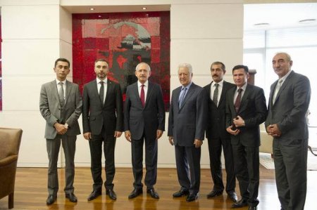 Elçibəyin Türkiyədəki silahdaşları yenidən Azərbaycana dəstək verir Elçibəyin Türkiyədəki silahdaşları yenidən Azərbaycana dəstək verir