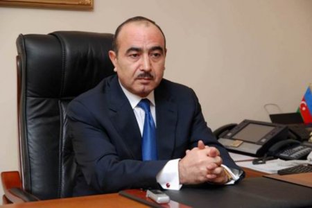 Əli Həsənov prezidentin qərarları ilə necə ram edilir - Hakimiyyət daxilində böyük savaş Əli Həsənov prezidentin qərarları ilə necə ram edilir - Hakimiyyət daxilində böyük savaş