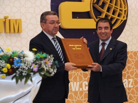 Nurçuların əsas fiqurlarından biri Azərbaycandan qaçdı - Ənvər Özərən niyə aradan çıxıb? Nurçuların əsas fiqurlarından biri Azərbaycandan qaçdı - Ənvər Özərən niyə aradan çıxıb?