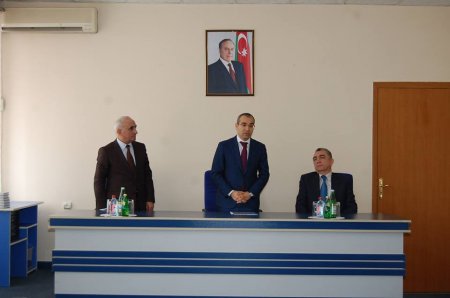 Mikayıl Cabbaorvun kadrı Misir Mərdanovun kadrına şükür oxutdurur? Mikayıl Cabbaorvun kadrı Misir Mərdanovun kadrına şükür oxutdurur?