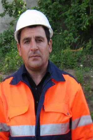 46 günlük iş haqqını arayan azərbaycanlı işçiyə dövlətimiz kömək etmir 46 günlük iş haqqını arayan azərbaycanlı işçiyə dövlətimiz kömək etmir