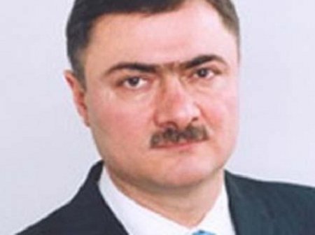 Ekologiya nazirliyi cəngavər-deputata qarşı nədən acizlik nümayiş etdirir? Ekologiya nazirliyi cəngavər-deputata qarşı nədən acizlik nümayiş etdirir?