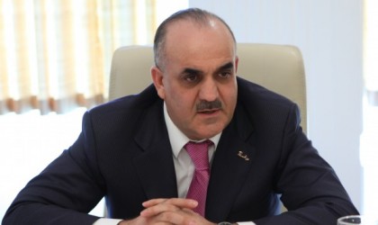 Səlim Müslümovun qohumu Ağsu RİH başçısı postunda 10 ilini tamamlamaq istəyir Səlim Müslümovun qohumu Ağsu RİH başçısı postunda 10 ilini tamamlamaq istəyir