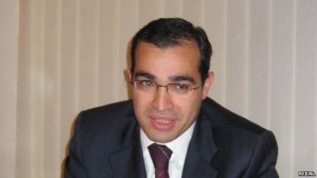 Təhsil nazirliyi saxta diplom məsələsini yenidən araşdırır - İki rektorun «papka»sı qoltuğuna veriləcək Təhsil nazirliyi saxta diplom məsələsini yenidən araşdırır - İki rektorun «papka»sı qoltuğuna veriləcək
