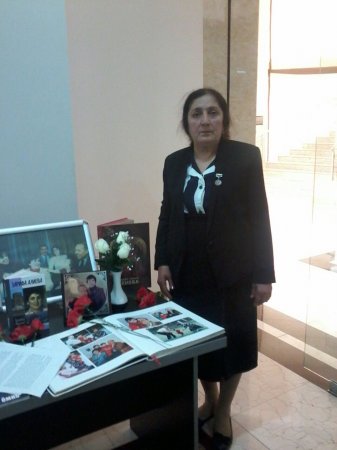 Heydər Əliyev Mərkəzində Zərifə xanım Əliyevanın anadan olmasının 92-ci ildönümü münasibətilə tədbir keçirildi