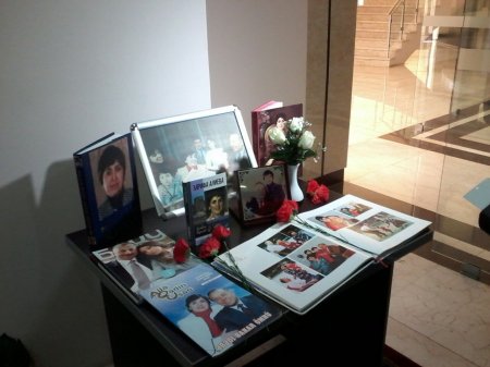 Heydər Əliyev Mərkəzində Zərifə xanım Əliyevanın anadan olmasının 92-ci ildönümü münasibətilə tədbir keçirildi