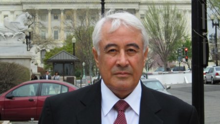 Hacı İbrahim Rəsul Quliyevə 500 min manat veribmi? Hacı İbrahim Rəsul Quliyevə 500 min manat veribmi?