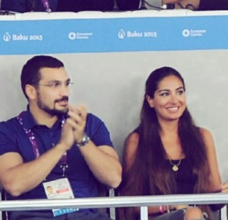 Arzu Əliyeva həyat yoldaşı və oğlu ilə