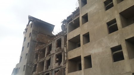 Hacıbala Abutalıbov sahibkarlara 30 milyon ziyan vurdu Hacıbala Abutalıbov sahibkarlara 30 milyon ziyan vurdu