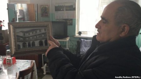 "Azəryolservis" qaçqınların üzərinə buldozerlərini yolladı... "Azəryolservis" qaçqınların üzərinə buldozerlərini yolladı...