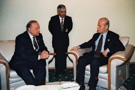 Heydər Əliyev Suriyanı xaosdan necə xilas etmişdi
