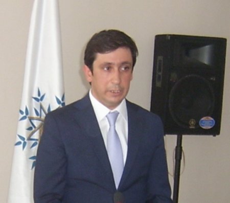 Eldar Mahmudov Ağdaşdakı seçkilərə necə nüfuz edir? Eldar Mahmudov Ağdaşdakı seçkilərə necə nüfuz edir?