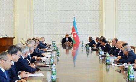 İlham Əliyev neftsiz gələcəyin prioritetlərini və ilkin nəticələri elan edir İlham Əliyev neftsiz gələcəyin prioritetlərini və ilkin nəticələri elan edir