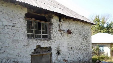 Nazirin yəqin ki, bu məktəbdən xəbəri yoxdur... Nazirin yəqin ki, bu məktəbdən xəbəri yoxdur...