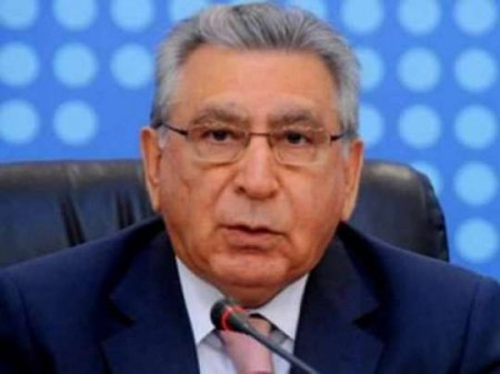 "Mahmudov və 40 quldur" nağılında göydən düşəcək 3 qara daş... "Mahmudov və 40 quldur" nağılında göydən düşəcək 3 qara daş...