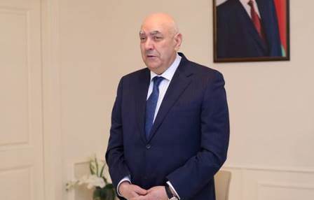 İcra başçısı bu dəfə könüllü gedir... İcra başçısı bu dəfə könüllü gedir...