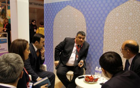 Əbülfəs Qarayev erməni təxribatına reaksiyasızlıq nümayiş etdirir Əbülfəs Qarayev erməni təxribatına reaksiyasızlıq nümayiş etdirir