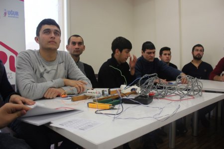 “Nar”-ın dəstəyi ilə ünsiyyət məhdudiyyətli şəxslər üçün rabitə cihazları təmiri üzrə təlim kursları start götürdü “Nar”-ın dəstəyi ilə ünsiyyət məhdudiyyətli şəxslər üçün rabitə cihazları təmiri üzrə təlim kursları start götürdü