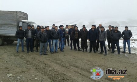 Bələdiyyə sədrinin hoqqabazlığı... Bələdiyyə sədrinin hoqqabazlığı...