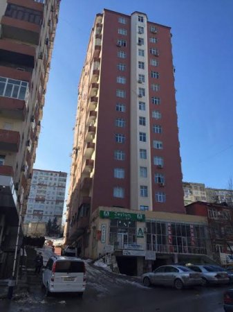 “Hacıbala bizdən binanın istismar aktını təsdiq etmək üçün mənzillər istəyirвЂ¦”