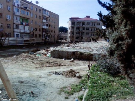 Adil Vəliyev sakinlərdə narazılıq yaradır Adil Vəliyev sakinlərdə narazılıq yaradır