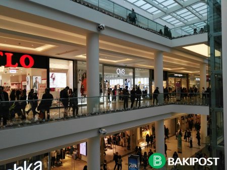 Ermənistan malları Bakının brend mağazalarında Ermənistan malları Bakının brend mağazalarında