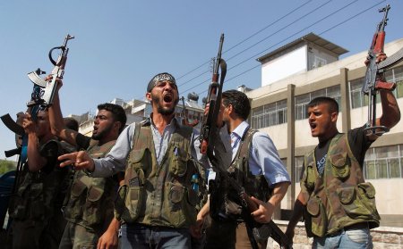 Bolqarıstan Suriyada terrorçuları silahla təchiz edir Bolqarıstan Suriyada terrorçuları silahla təchiz edir