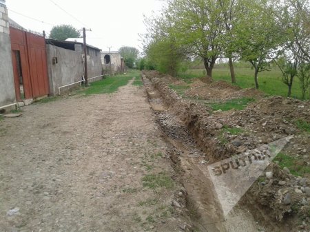 Tovuzda torpaq qalmaqalı... Tovuzda torpaq qalmaqalı...