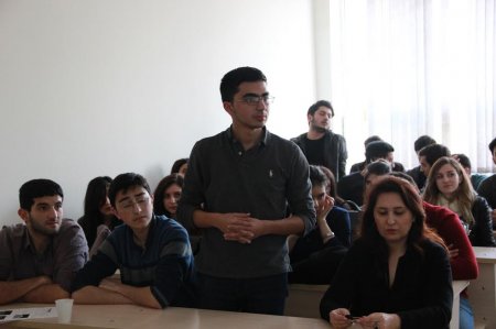 “Nar” tələbələr üçün mobil rabitə təlimi təşkil etdi “Nar” tələbələr üçün mobil rabitə təlimi təşkil etdi