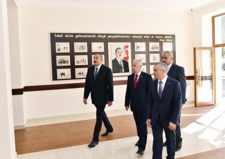 İlham Əliyev 74 nömrəli məktəbdə