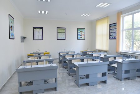 İlham Əliyev 74 nömrəli məktəbdə