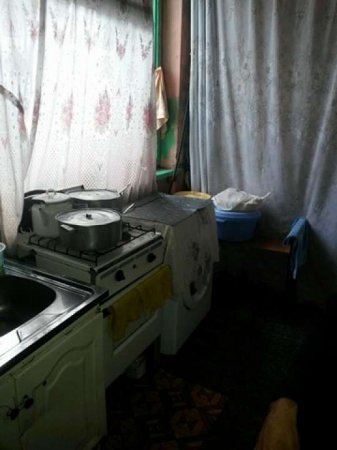 İnternata sığınan iki köçkün ailəsi imdad diləyir... İnternata sığınan iki köçkün ailəsi imdad diləyir...