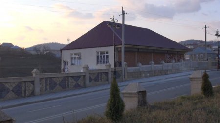 Gədəbəyin icra başçısı “Müsibəti-Fəxrəddin”i yenidən “yazır” Gədəbəyin icra başçısı “Müsibəti-Fəxrəddin”i yenidən “yazır”