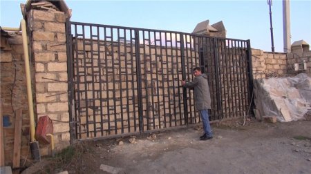 Gədəbəyin icra başçısı “Müsibəti-Fəxrəddin”i yenidən “yazır” Gədəbəyin icra başçısı “Müsibəti-Fəxrəddin”i yenidən “yazır”