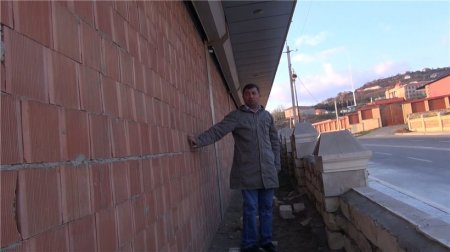 Gədəbəyin icra başçısı “Müsibəti-Fəxrəddin”i yenidən “yazır” Gədəbəyin icra başçısı “Müsibəti-Fəxrəddin”i yenidən “yazır”