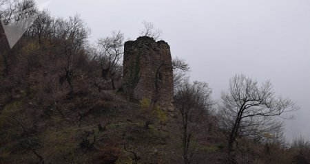 Cənab nazir, ermənilərin belə qədim abidəsi olsaydı, indi dünyanın gözünə soxurdu... Cənab nazir, ermənilərin belə qədim abidəsi olsaydı, indi dünyanın gözünə soxurdu...