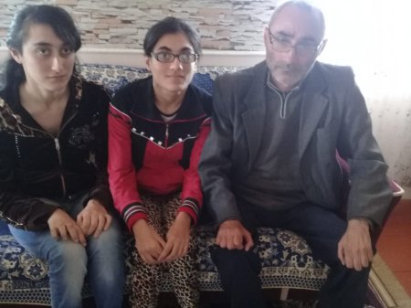 Səlim Müslümovun aldatdığı vətəndaşa Sahil Babayev də kömək etmir... Səlim Müslümovun aldatdığı vətəndaşa Sahil Babayev də kömək etmir...